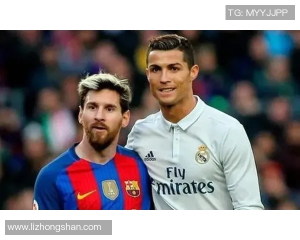 足球明星的魅力与成就如何影响球迷心态与体育文化发展